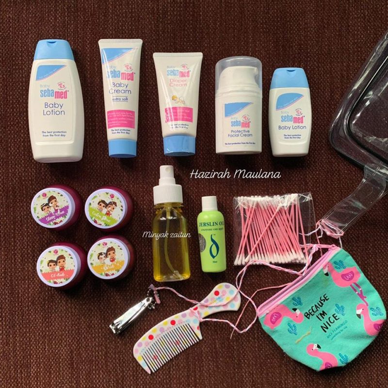 Mak Ayah Nak Jalan Jauh, Pastikan Travel Kit Anak Bersusun Lengkap Macam Ini