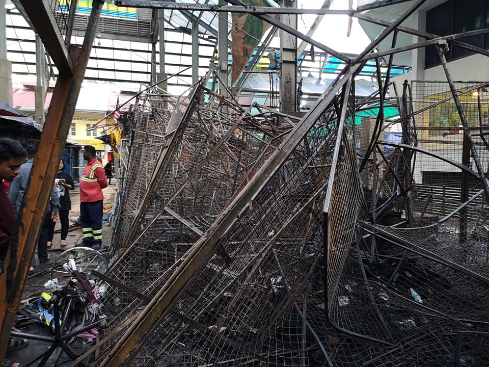 Dua Minggu Nak Raya, 30 Peniaga Bazar Masjid India Diuji Gerai Terbakar
